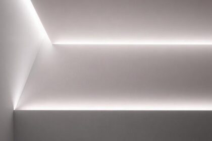 Licht, das mitwandert: Wie Schattenfugen und LED-Integration in Trockenbauwänden gelingen